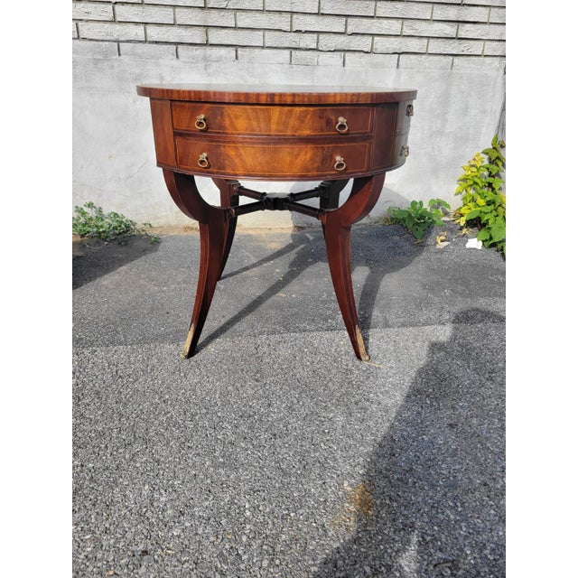 Beautiful Flame Mahogany Center Table Made Attributed to Weiman Furniture American Made For Sale - Image 9 of 12
