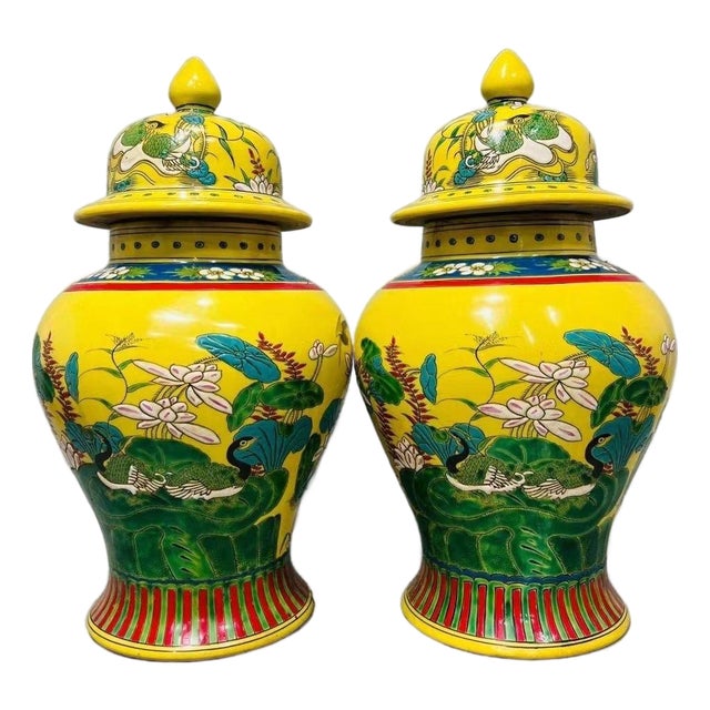 Pair of Chinese Yellow Ground Porcelain Temple Jar | Famille Rose Mandarin Ducks & Lotus Motif For Sale