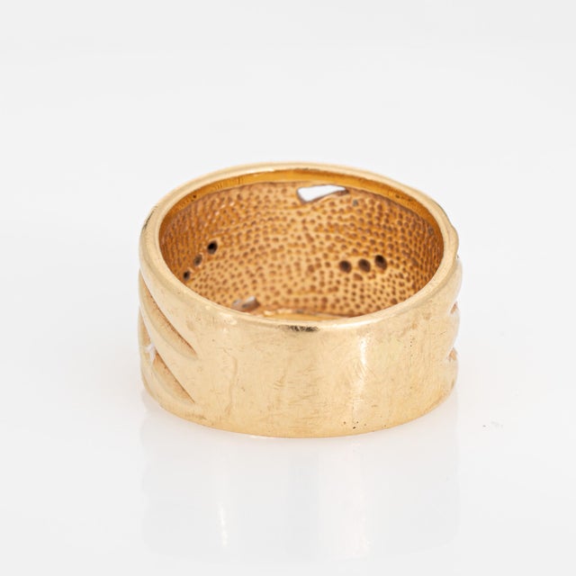 Vintage 1980s Diamond Wide Band 14k Yellow Gold Ring Size 8.5 For Sale In Los Angeles - Image 6 of 7