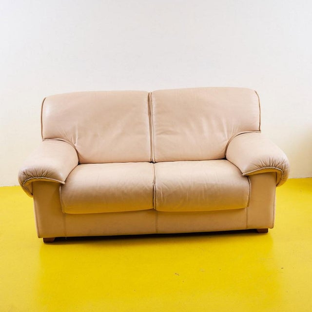 Animal Skin Vintage Sofa in Cream Leather For Sale - Image 7 of 7