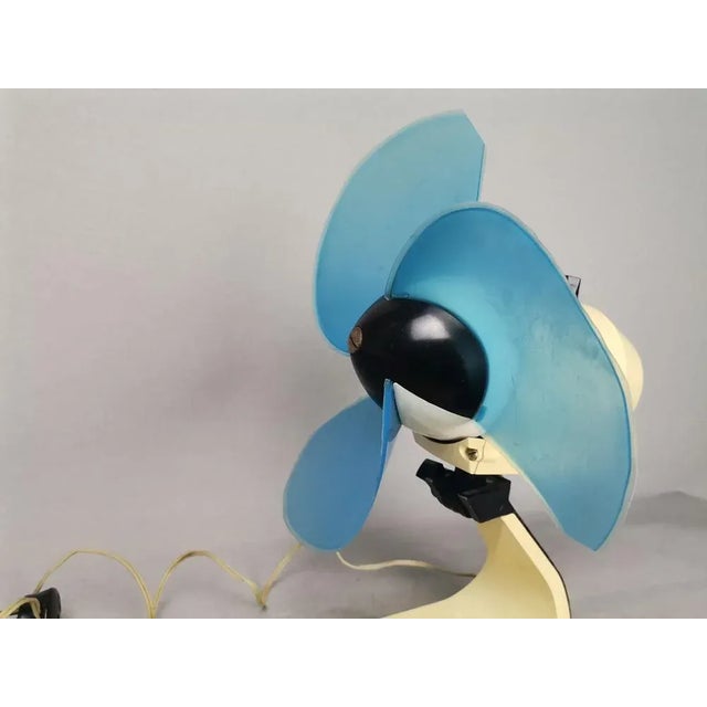 Mid-Century Blue Plastic Table Fan, Soviet Union, 1969 For Sale - Image 6 of 13
