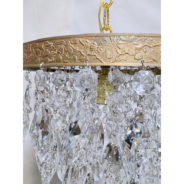 French Vintage Hollywood Regency Florentine Brass Tiered Crystal Basket Chandelier For Sale - Image 3 of 7