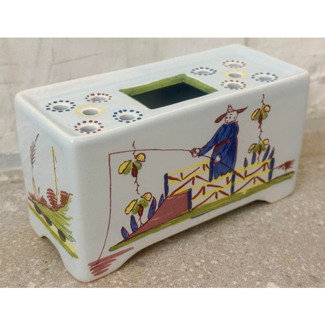 Vintage Williamsburg Restoration Chinoiserie Delft Flower Brick, Frog Produced in Holland, Featuring Hand-Painted Chinese Fishing Scenes For Sale - Image 10 of 12