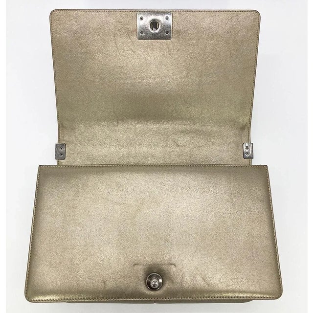 Contemporary Chanel Gold Silver Leather Medium Boy Bag Classic Flap For Sale - Image 3 of 12
