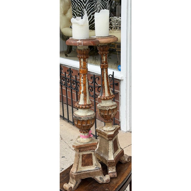 18th Century Italian Giltwood Cathedral Altar Candlesticks For Sale - Image 4 of 8