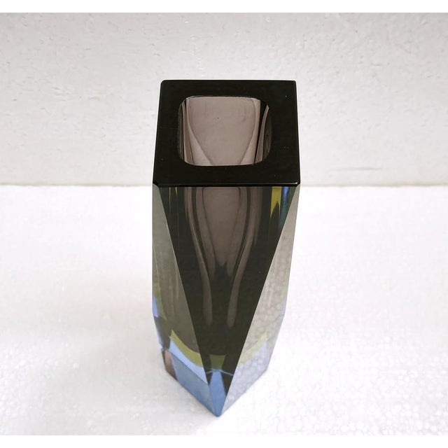 1960s Geometric Faceted Uranium Sommerso Murano Glass Vase, Italy 1960s For Sale - Image 5 of 18