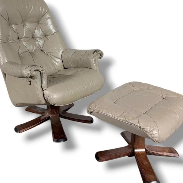 Swedish Leather Recliner and Ottoman from Stressless For Sale - Image 3 of 7