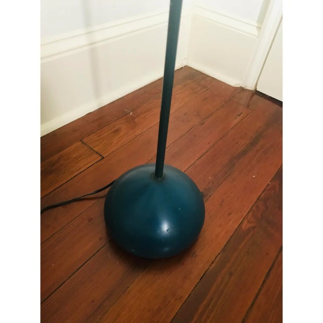 White Mid Century Lollipop Glass Dome Floor Lamp Attributed to Robert Sonneman For Sale - Image 8 of 10