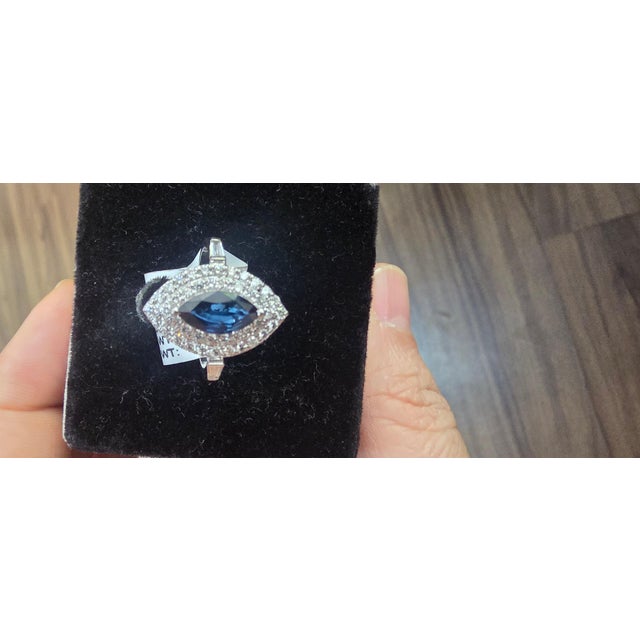 Natural Blue Sapphire 1.10ct & Diamond 0.58ct Ring in 18k For Sale - Image 4 of 8