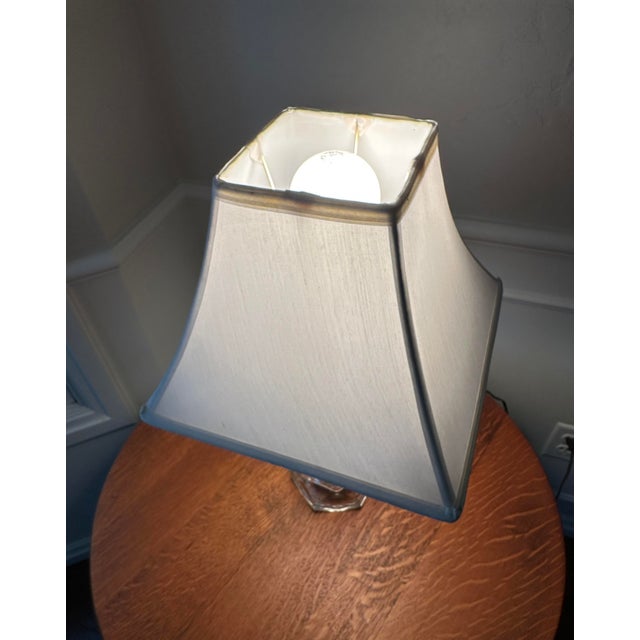 Mid 20th Century Stacked Crystals Leaded Glass Nightstand/Boudoir/Desk Lamp For Sale In Oklahoma City - Image 6 of 12
