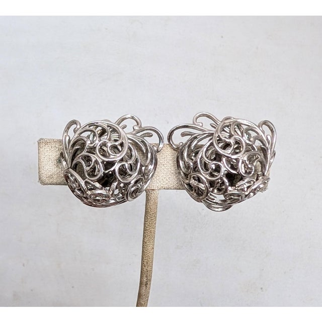 Napier Vintage Signed Napier "Golden Fern" Rhodium Plated Clip Earrings, 1966 For Sale - Image 4 of 8