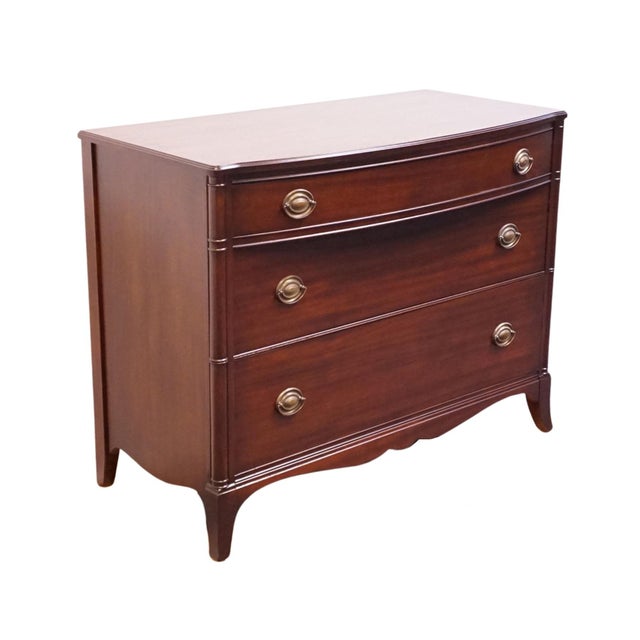 Huntley Furniture Co. Huntley Furniture Solid Mahogany Traditional Duncan Phyfe Style 45" Three Drawer Chest 1830 For Sale - Image 4 of 14