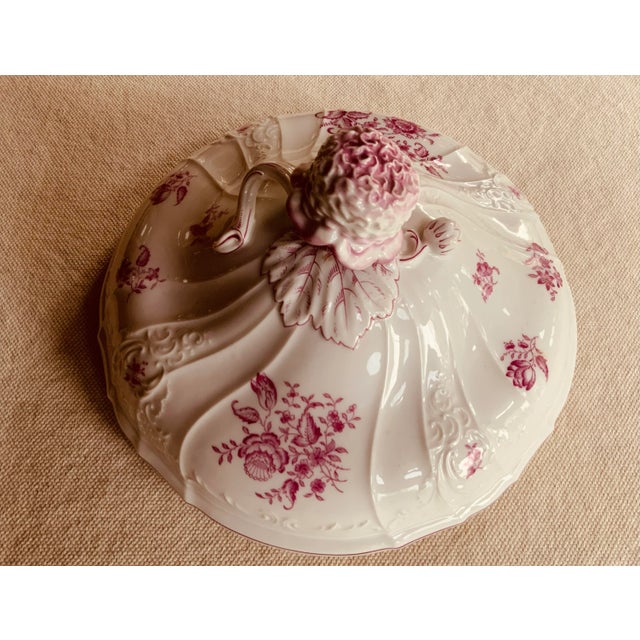 French Porcelain Soup Tureen With Lid, Circa 1820 — Rose Floral For Sale - Image 12 of 12