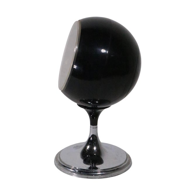 Eero Saarinen Mid 20th Century Space Age Pedestal Ball Clock Bulova 634 Made in Japan For Sale - Image 4 of 8