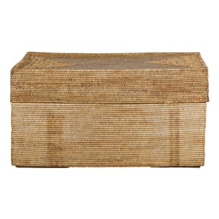 Country Style Rectangular Woven Rattan Storage Box with Lid For Sale