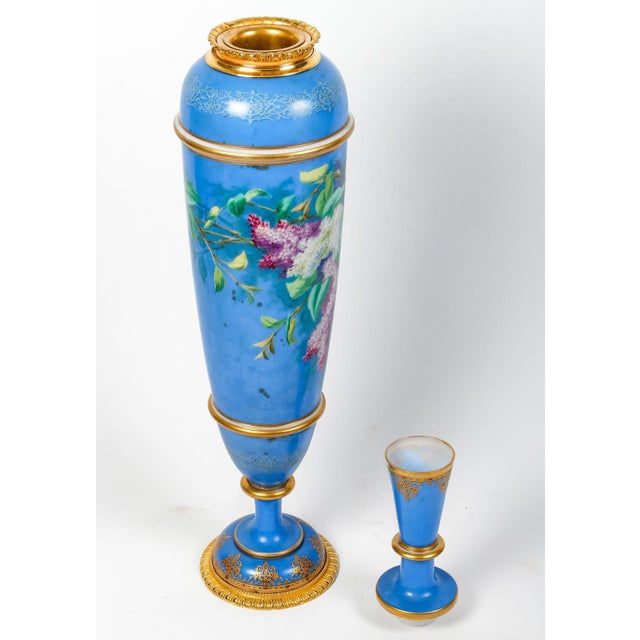 Large Napoleon III Baccarat Opaline Vase in Gilt Bronze Mount For Sale - Image 4 of 7