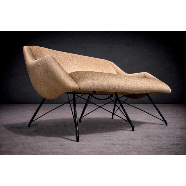 Metal Concha Loveseat in Metal & Fabric, Carlo Hauner, 1955 For Sale - Image 7 of 9