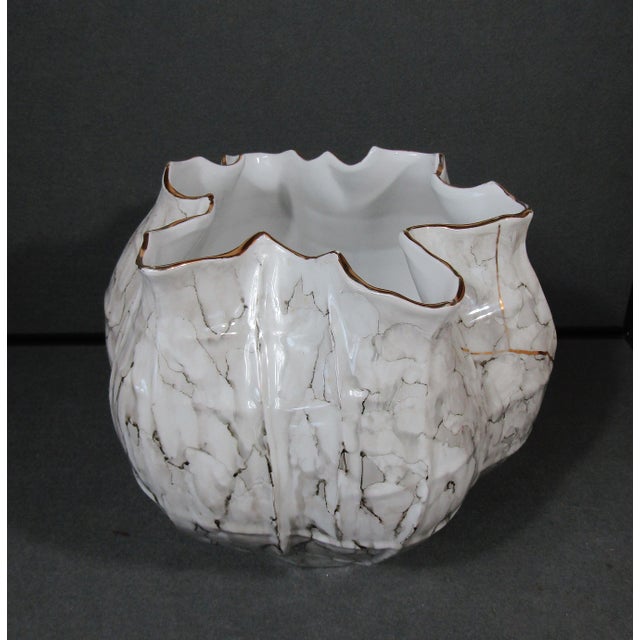 Kavana Décor Sculptural White & Gray Porcelain Vase With Gold Ruffled Rim For Sale - Image 9 of 14