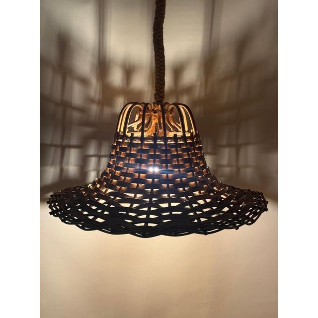 This beautiful and oversized hand-woven pendant lamp is truly special. The design of this lamp is inspired by the beauty...