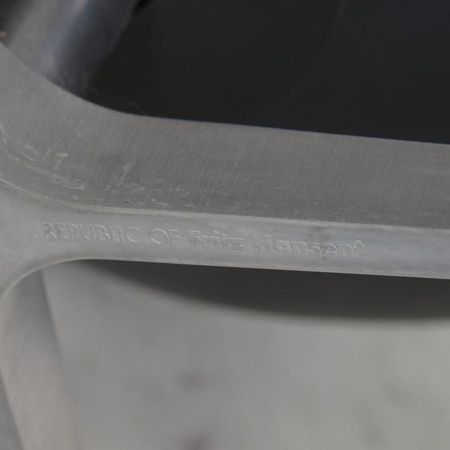 Egg Chair in Black Aura Leather by Arne Jacobsen, 2016 For Sale - Image 18 of 18