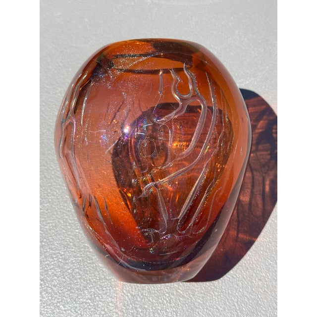 1980s Iridescent Sparkle Air Trap Bubble Vein Art Glass 6.5" Vase Signed '80 For Sale - Image 17 of 18