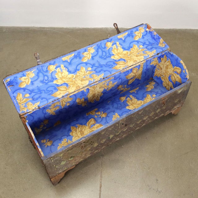 Renaissance Style Wood Trunk Wood, Italy, 19th Century For Sale - Image 4 of 8