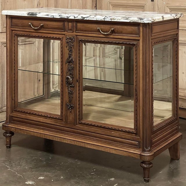 French 19th Century French Louis XVI Walnut Buffet With Marble Top & Hand Beveled Glass For Sale - Image 3 of 18