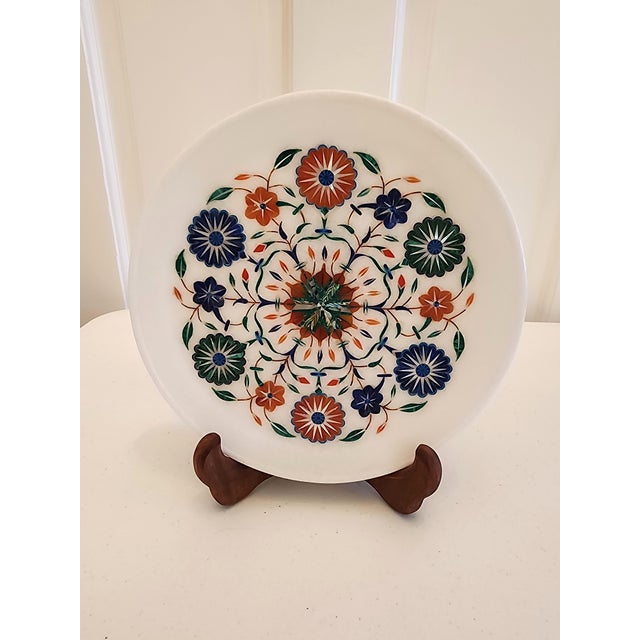 English Vintage Pietra Dura White Marble and Semi-Precious Stone Floral Inlay Decorative Plate For Sale - Image 3 of 9