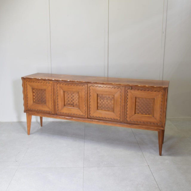 Mid-Century Modern Walnut Credenza with Checkerboard Marquetry attributed to Paolo Buffa, 1950s For Sale - Image 3 of 14