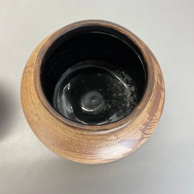 Beige Ceramic Studio Pottery Vase from Gerhard Liebenthron, Germany, 1980s, Set of 2 For Sale - Image 8 of 18