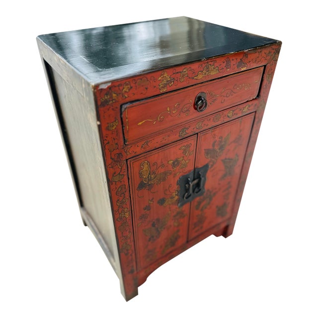 Chinoiserie Red and Black Lacquered Cabinet For Sale