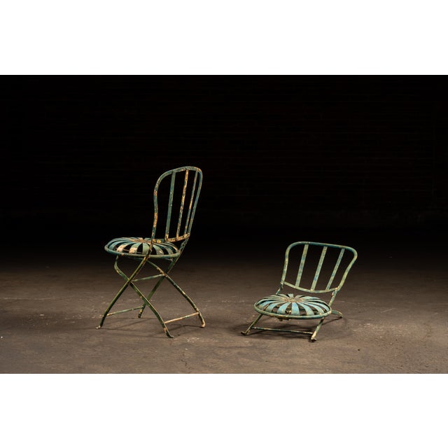 French Pair of Vintage François Carré Wrought Iron "Sunburst" Folding Garden Chairs For Sale - Image 3 of 8