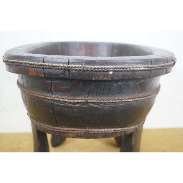 Late 19th Century Chinese Chinoiserie Wooden Oval Footed Rope Banded Wash Tub Laundry Basin For Sale - Image 4 of 12