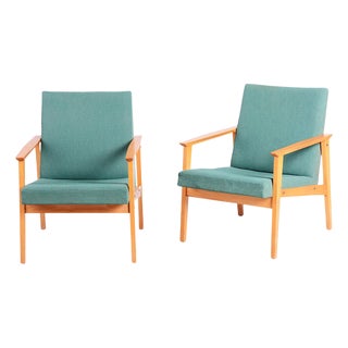 Czech Mid-Century Beech Armchairs attributed to Jitona Soběslav, 1960s, Set of 2 For Sale