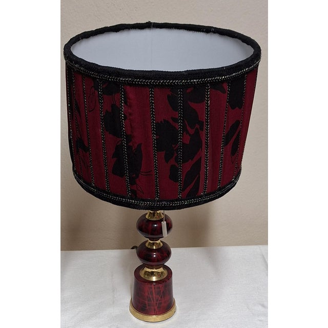 Vintage Red and Black Ceramic Table Lamp with Brass Details and Fabric Shade, 1990s For Sale - Image 4 of 10