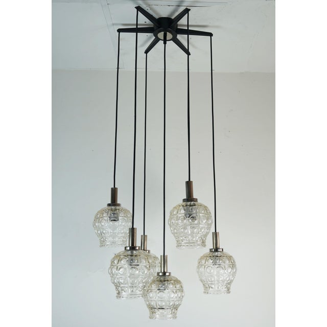 Mid-Century Cascade Pendant Light with 7 Shades in Bubble Glass and Chrome, 1960s For Sale - Image 10 of 13