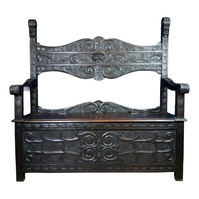 Italian Renaissance Style Wooden Chest For Sale