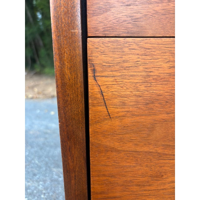 1960s Florence Knoll for Knoll Walnut Four-Drawer Dresser With Marble Top For Sale - Image 10 of 11