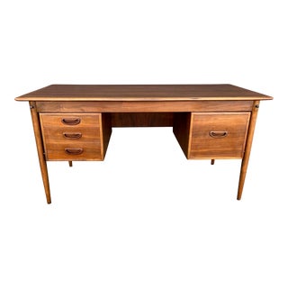 1960s Vintage Mid Century Danish Modern Walnut Executive Desk For Sale