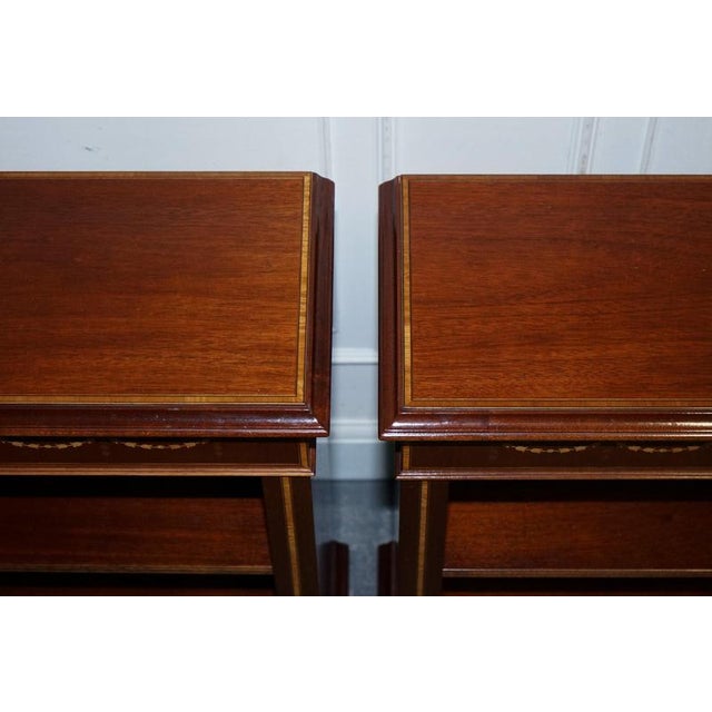 Vintage Edwardian Style Sheraton Dwarf Open Bookcase Adjustable Shelves, Set of 2 For Sale - Image 13 of 18