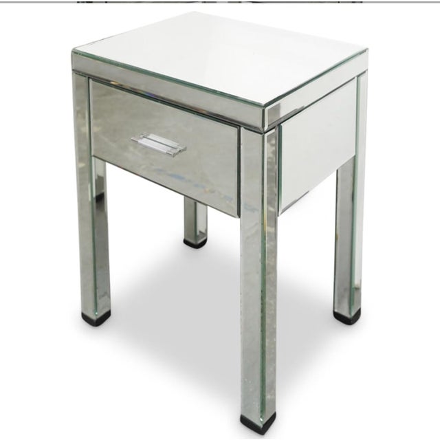 Mid 20th Century Pair of Hollywood Regency Style Mirrored Side Tables For Sale In Miami - Image 6 of 9