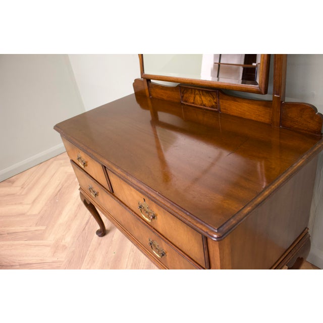1930s Vintage Walnut Dressing Table Chest from Waring and Gillow, 1930s For Sale - Image 5 of 12