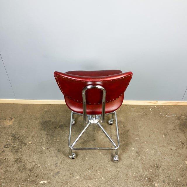 Swivel Chair in Chrome Frame and Faux Leather, 1960s For Sale - Image 9 of 11