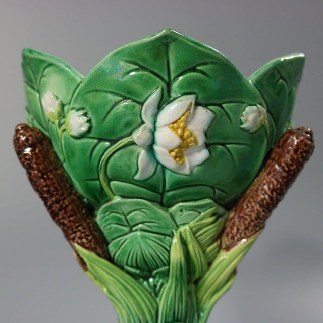George Jones Majolica Lily Sweetmeat Dish For Sale - Image 6 of 13