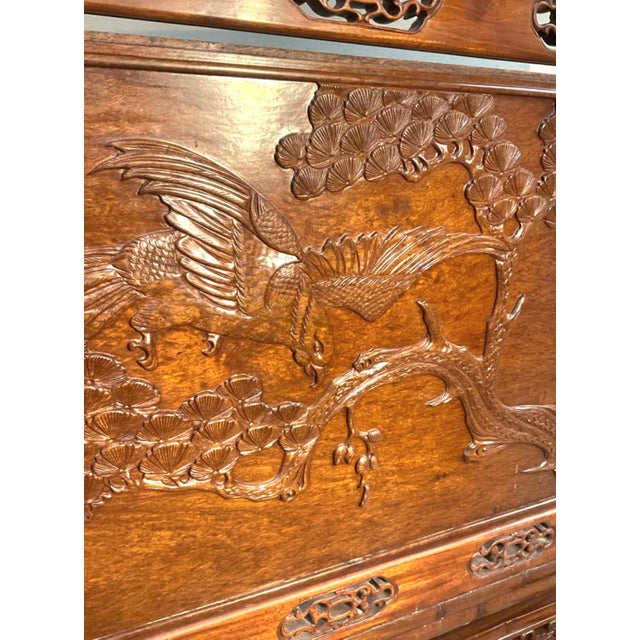 Chinoiserie Antique Chinese Carved Huanghuali Wood Table Screen - Eagle and Pine Motif For Sale - Image 3 of 7