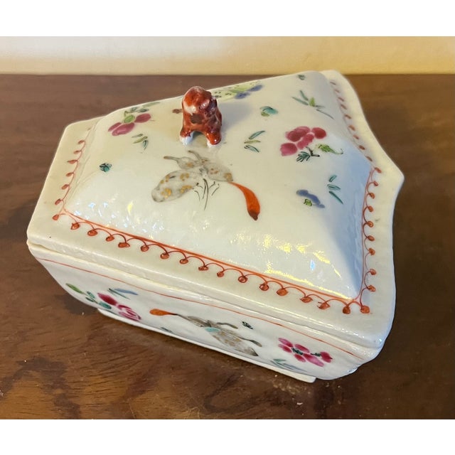 Antique 18th century Chinese export porcelain famille rose cabaret dish and cover with foo dog finial. Decorated with...