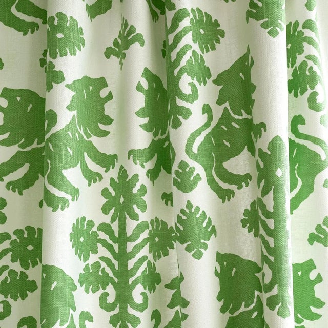 Schumacher Sample - Schumacher Regalia Fabric in Green For Sale - Image 4 of 4