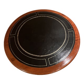 19th Century Mahogany Round Table With Hand Carved Feet For Sale