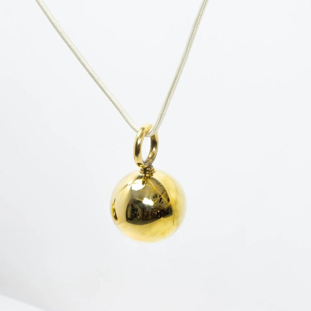 1970s Adjustable Counterweight Pendant in Brass attributed to Florian Schulz, 1970s For Sale - Image 5 of 12