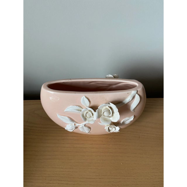 Beautiful light pink and white raised floral vintage vase. By Fritz and Floyd,Inc Made in Japan 6" wide x 2" deep x 5" tall
